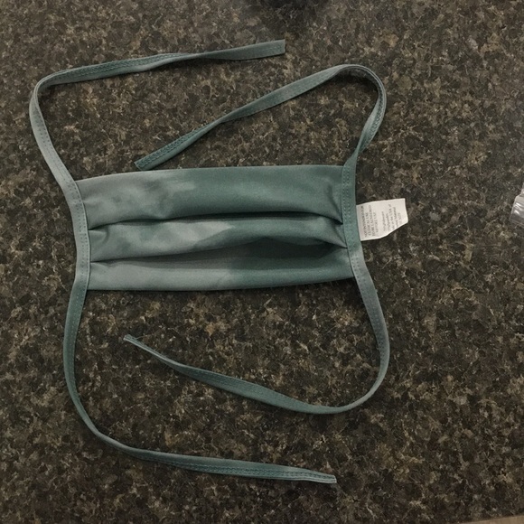 Beyond Yoga Accessories - Mossy green tie face mask.